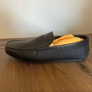 Tod’s Gommino driving loafers in black leather